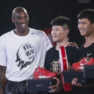 Kobe Bryant, héroe en China