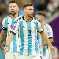 Futbolista polaco habría pedido a Argentina no atacar más en el mundial