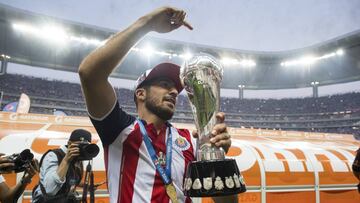 Equipos y ex jugadores felicitan a Chivas por el título de Liga