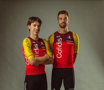 La nueva equipación del Cofidis ha sido de las más comentadas durante la pretemporada, con cambios de colores entre los que destaca el amarillo. Revolución en plantilla, con 12 fichajes y otras tantas salidas.