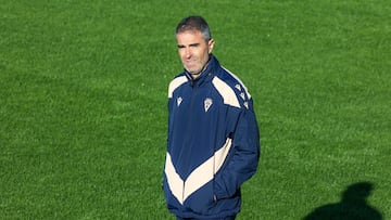 Gaizka Garitano en su primer entrenamiento como técnico del Cádiz en la Ciudad Deportiva hoy lunes.