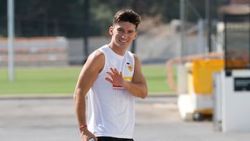 10/07/25
ENTRENAMIENTO DEL VALENCIA CF - PEPELU PAISANO CALLE