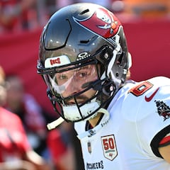 Why are there two NFL Monday Night Football games in Week 7?