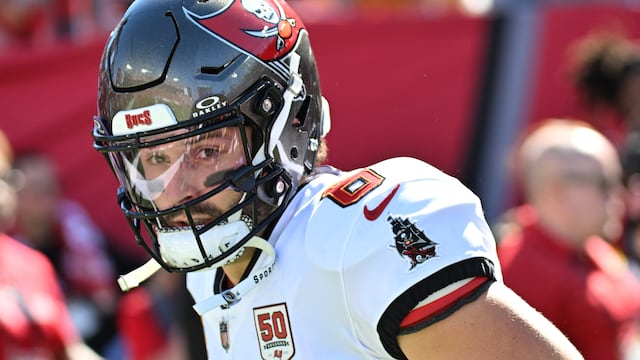 NFL Week 7’s Monday Night Football features a doubleheader, as the Buccaneers take on the Lions and the Texans battle the Seahawks.