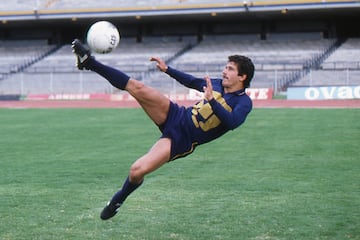  Foto de accion del jugador Ricardo Ferretti de Oliveira, en el equipo Club Universidad Nacional, donde jugo de 1978 a 1985, para despues regresar en una segunda etapa de 1990-1991

29-Marzo-2014/Mexsport 


Foto de accion del jugador Ricardo Ferretti de Oliveira, en el equipo Club Universidad Nacional, donde jugo de 1978 a 1985, para despues regresar en una segunda etapa de 1990-1991

29-Marzo-2014/Mexsport 

 *** Local Caption *** MEXS-20                                                                                                                                                                                                                                                                                                                                                                                                                                                                                                                                                                                                                                                                                                                                                                                                                                                                                                                                                                                                                                                                                                                                                                                                                                                                                                                                                                                                                                                                                                                                                                                                                                                                                                                                                                                                                                                                                                                                                                                                                                                                  Archivo historico historic history/ARCHIVO HISTORICO MEXSPORT 