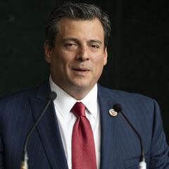 CMB revela cinturón conmemorativo que disputarán Canelo Álvarez y Gennady Golovkin