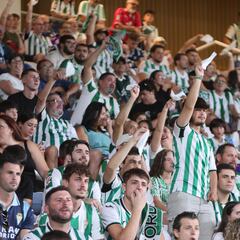 Pañuelos contra el VAR en El Arcángel