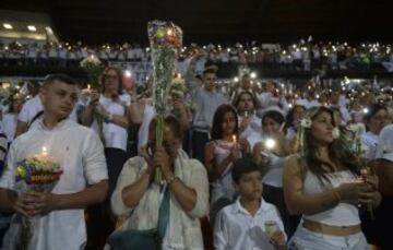 El acto central tuvo lugar en el Atanasio Girardot de Medellín pero hubo otras manifestaciones de apoyo en otros lugares del país.