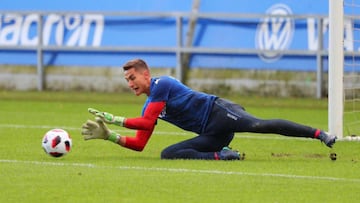 Tras su debut, el portero mexicano toc&oacute; varios temas y hasta se tom&oacute; el tiempo para darle la bienvenida a Carlos Fierro a la liga norteamericana.