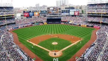¿Alguien puede decir que fue a New York si no visitó el Yankee Stadium? El hogar de los ‘Bombarderos del Bronx’ es quizás uno de los más significativos de la MLB y fue re-inaugurado en 2009 para sustituir al que se construyó en 1923.