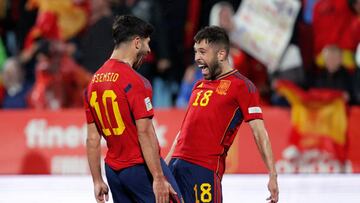 ZARAGOZA, SPAIN - SEPTEMBER 24: Jordi Alba of Spain celebrates 1-1 with Marco Asensio of Spain during the UEFA Nations league match between Spain v Switzerland at the Estadio La Romareda on September 24, 2022 in Zaragoza Spain (Photo by David S. Bustamante/Soccrates/Getty Images)