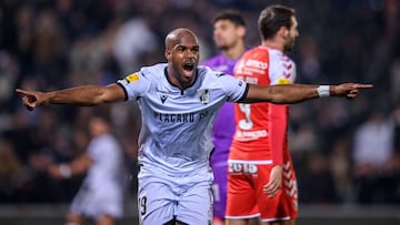 El Braga cae en el ¨²ltimo minuto ante un Vitoria con diez