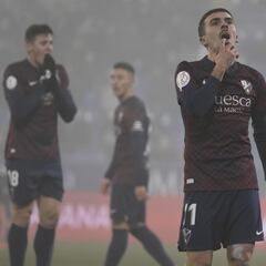 Joaquín Muñoz arenga a su equipo