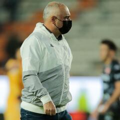 A Necaxa le duran los técnicos solo un año o menos