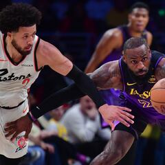 LeBron no puede más con estos Lakers