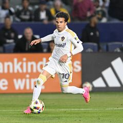 Riqui Puig extiende su contrato con LA Galaxy