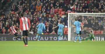 1-2. Aduriz marcó el primer gol del Athletic.