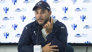 El estratega argentino, reveló que el conjunto regiomontano no ha cerrado plantel ni en altas y bajas, además de sentenciar que se quedará máximo con 11 foráneos.