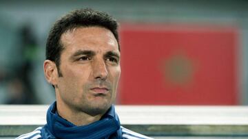 (FILES) In this file photo taken on March 26, 2019 Argentina&#039;s head coach Lionel Scaloni looks on during the friendly football match between Morocco and Argentina at the Stade Ibn Batouta stadium in Tangiers. - Argentina&#039;s coach, Lionel Scaloni, was hospitalized in a &quot;mild moderate&quot; condition on April 9, 2019 after being run over in the town of Calvia, on the Balearic island of Mallorca. (Photo by FADEL SENNA / AFP)