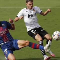 Siovas volverá al once en Mendizorroza