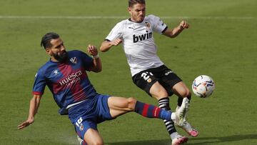 Siovas volver¨¢ al once en Mendizorroza