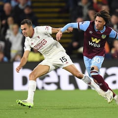 Cae Reguilón, emerge el United