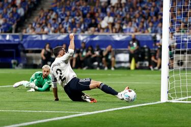 Tuvo Carvajal la ocasión de inaugurar el marcador, pero el lateral derecho no llegó a empujar la bola dentro de la portería.