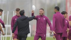 Sergio Ramos, durante el entrenamiento del Sevilla este sábado.