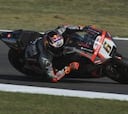 El alemán Stefan Bradl seguirá con Aprilia en 2016