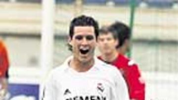 El Juvenil blanco está inmenso.