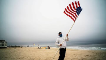 Un olor tiene preocupados a los residentes de Long Beach