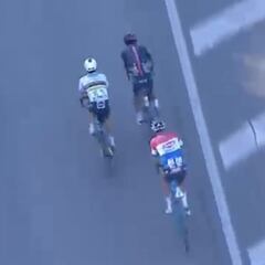 La batalla de Egan Bernal ante Van der Poel y Alaphilippe