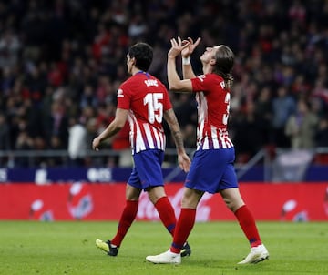 Gol 2-0 de Filipe Luis