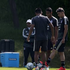El Tri entrenó a puerta cerrada previo a viajar hacia Panamá