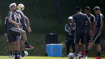 El Tri entrenó a puerta cerrada previo a viajar hacia Panamá