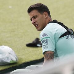 El Betis no traspasa a Tello para disgusto del Barça