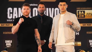 Canelo Álvarez y Dmitry Bivol en la rueda de prensa de presentación de su combte.