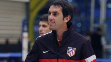 Godín y Cristian Rodríguez, hacia Uruguay para unirse al equipo