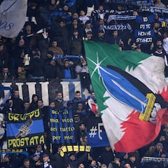 Muere embestido un hincha del Inter tras el asalto a un bus de seguidores del Nápoles