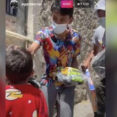 Egan Bernal entrega 800 regalos a niños de Zipaquirá