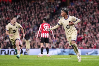 Celebración de Lamine tras el gol que decidió el partido.
