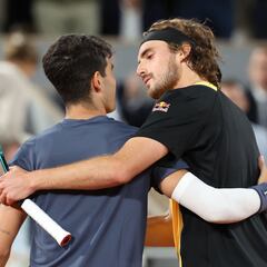 Tsitsipas: “Alcaraz tiene un coeficiente intelectual de tenis muy alto”