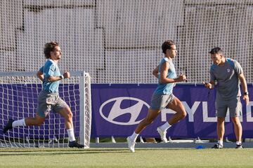 Antoine Griezmann y João Félix, durante el entrenamiento del jueves en la Ciudad Deportiva de Majadahonda.