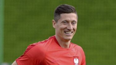 Robert Lewandowski burns bridges with Real Madrid