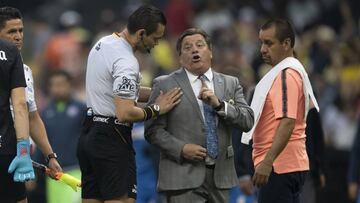 Las 7 veces que Miguel Herrera ha declarado contra los árbitros