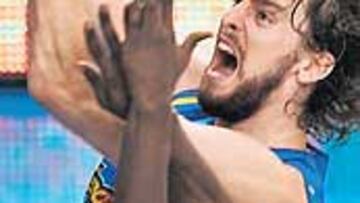 <b>SACÓ PROVECHO. </b>Pau supo crear problemas a los pívots rivales.