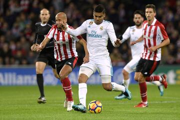 Casemiro y Mikel Rico.