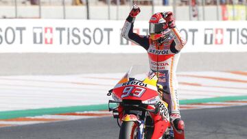 Marc Márquez gana en Valencia en el adiós de Jorge Lorenzo