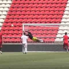 Fue figura: los 5 tapadones de Carabalí ante Estudiantes