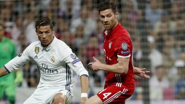 18/04/17 PARTIDO VUELTA CUARTOS CHAMPIONS LEAGUE REAL MADRID - BAYERN MUNICH XABI ALONSO CRISTIANO RONALDO
